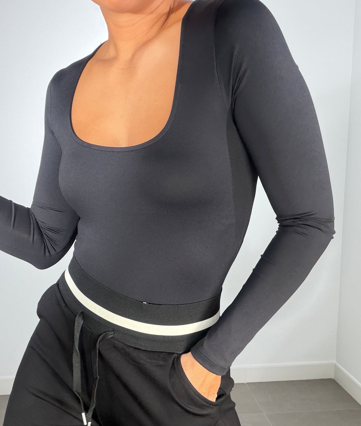 Body ESCOTE CUADRADO