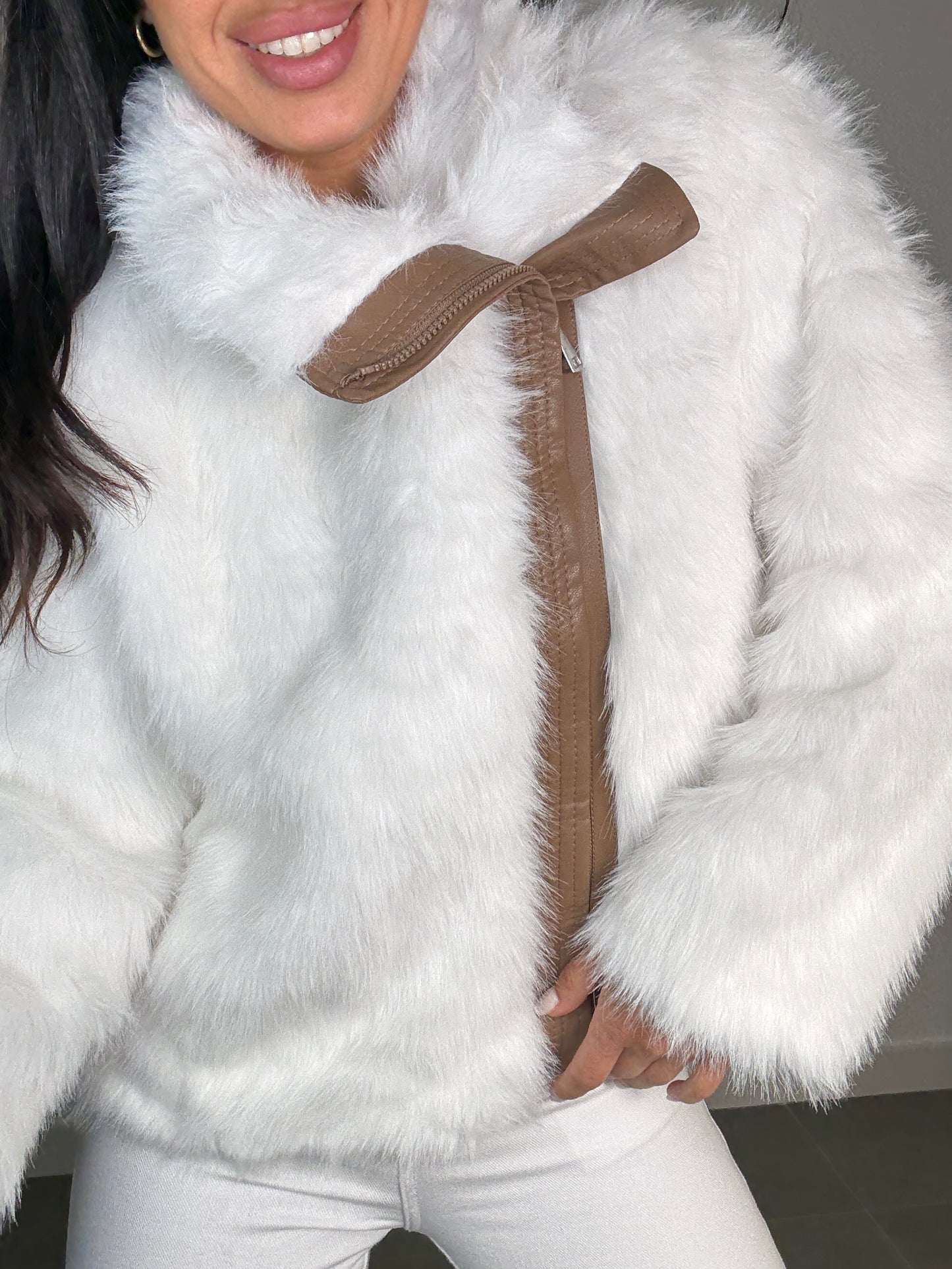 Chaqueta ANYA CONTRASTE CREMALLERA POLIPIEL