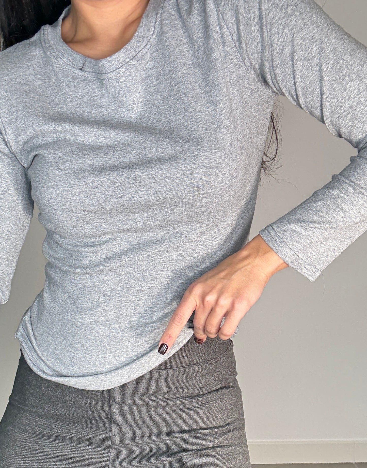 Camiseta BÁSICA CUELLO CAJA