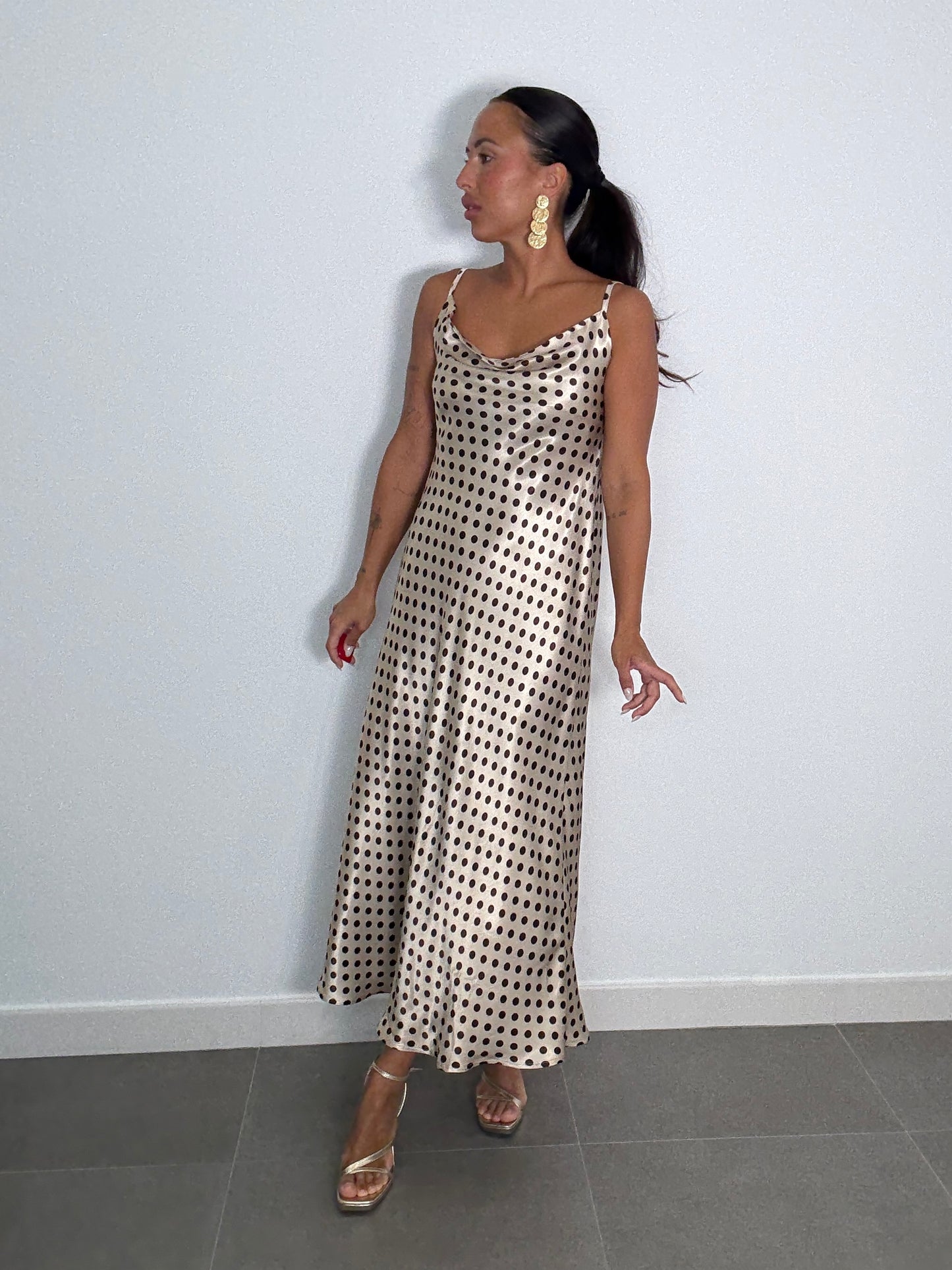 Vestido SATINADO LUNARES