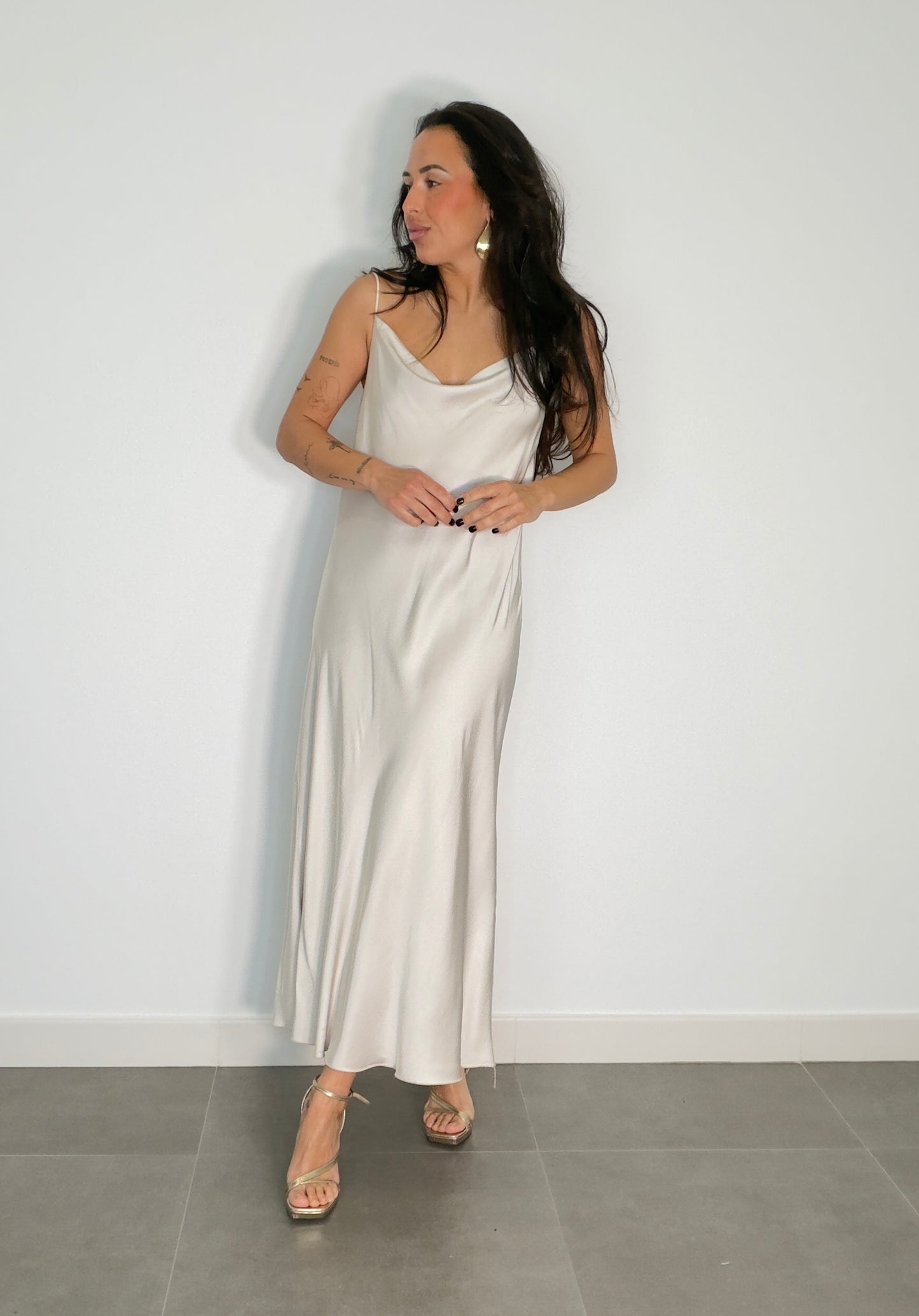 Vestido SATINADO RIHANA