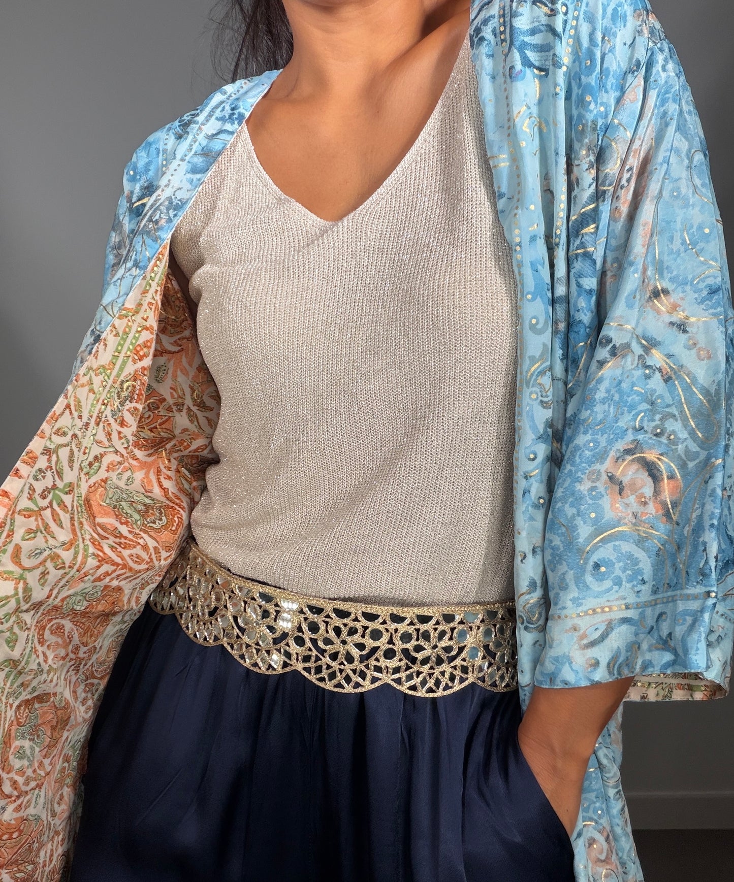 Kimono REVERSIBLE CORTO FLORES
