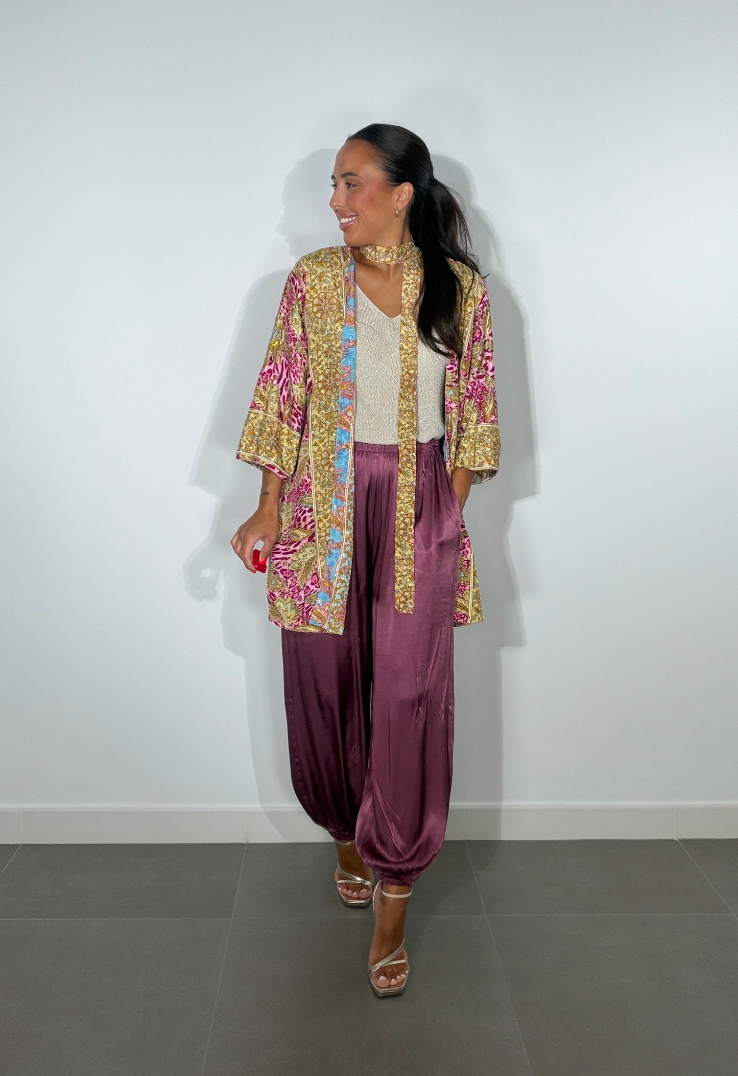Kimono REVERSIBLE CORTO FLORES