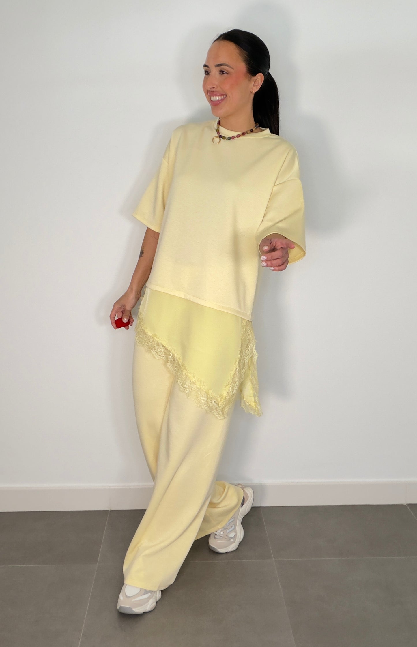 Conjunto ENCAJE CAPA DE AIRE MANGA CORTA