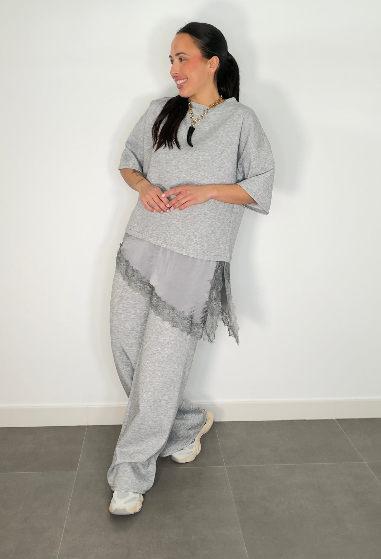 Conjunto ENCAJE CAPA DE AIRE MANGA CORTA