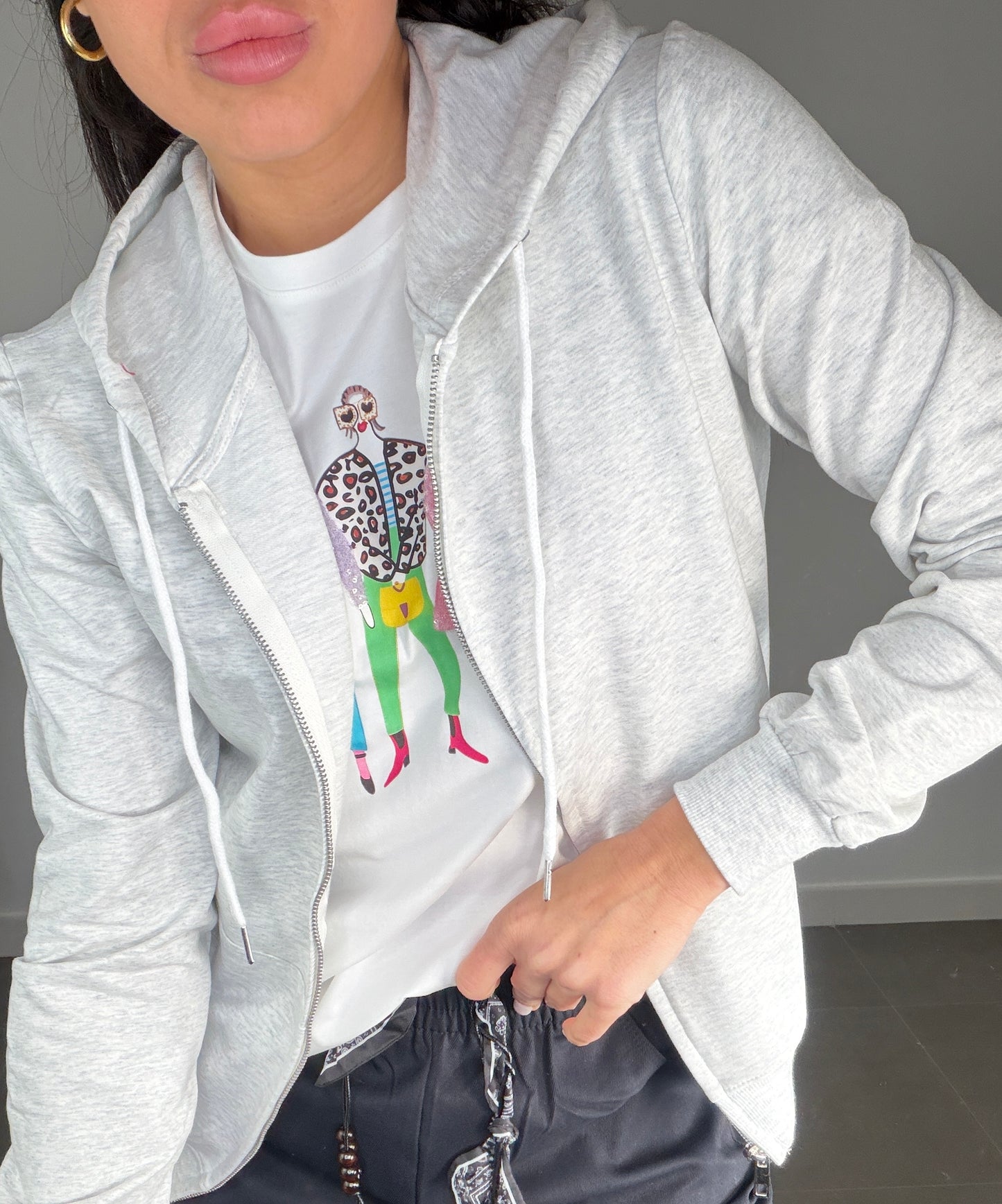 Sudadera LOW COST CAPUCHA