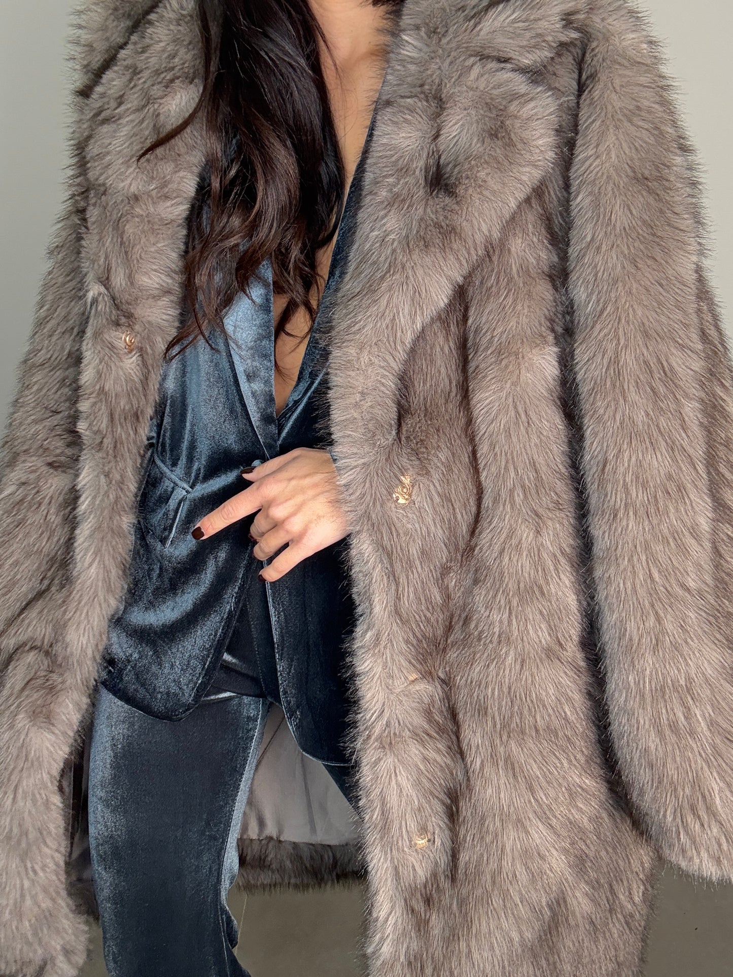 Abrigo LARGO PELO LOW COST PODERÍO