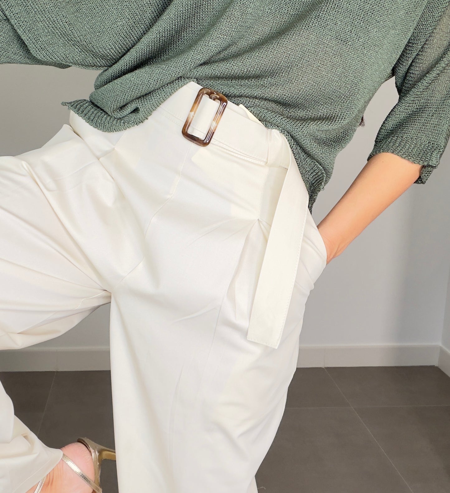 Pantalón CINTURÓN CORTO