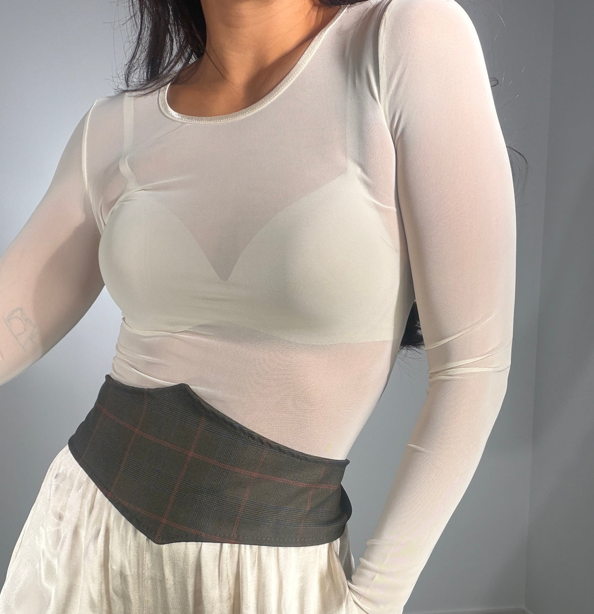 Camiseta SEMITRASPARENTE