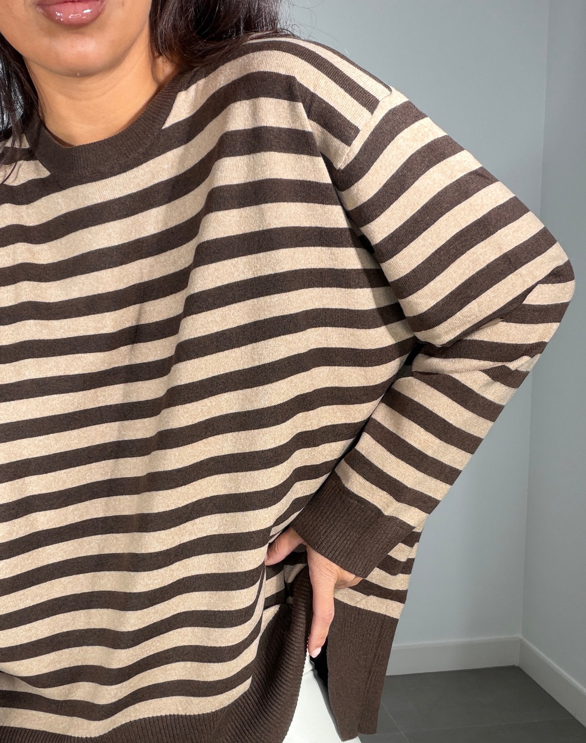 Jersey RAYAS OVERSIZE CUELLO CAJA