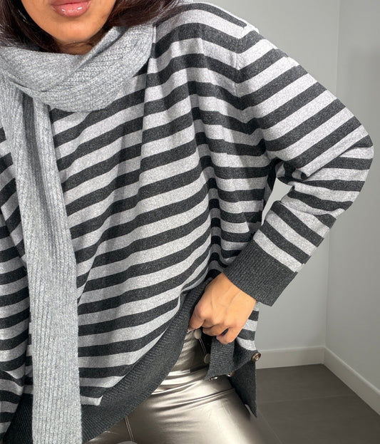 Jersey RAYAS OVERSIZE CUELLO CAJA