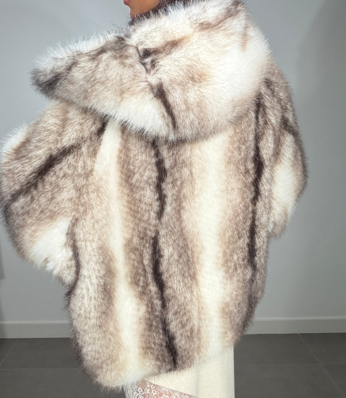 Chaqueta PELO CAPUCHA
