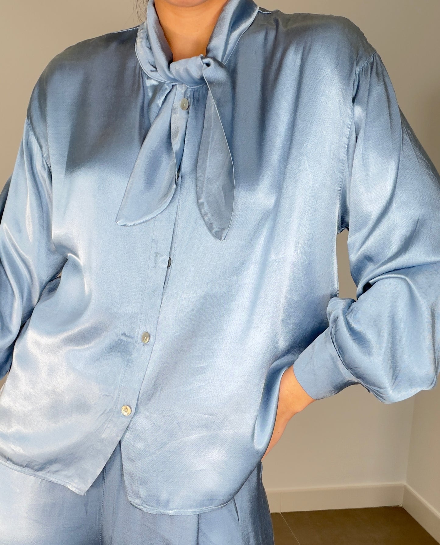 Camisa CORBATÍN SATINADO